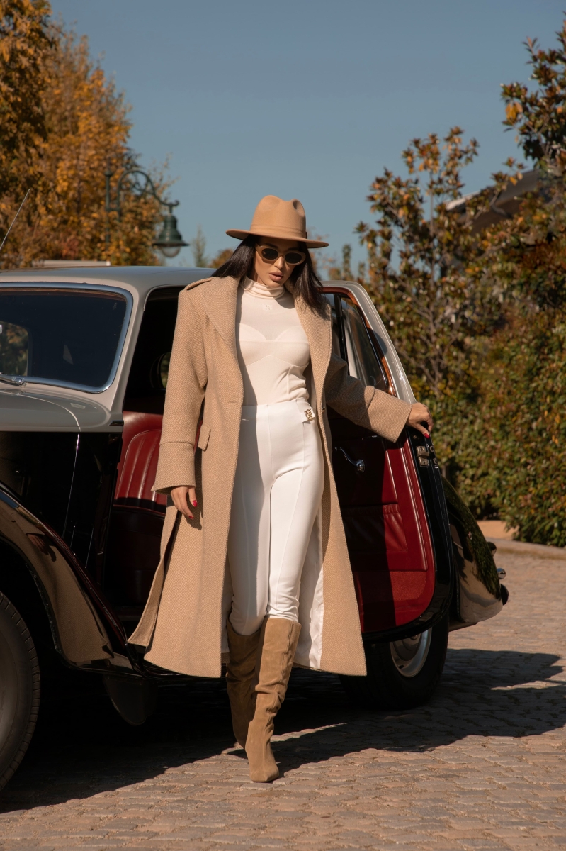 Клин в бяло "GLAM"