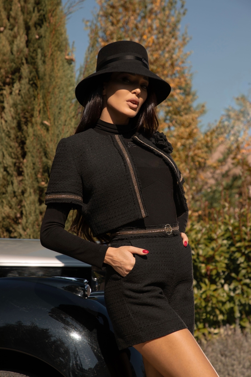 Къси панталонки от букле "ALLURE"