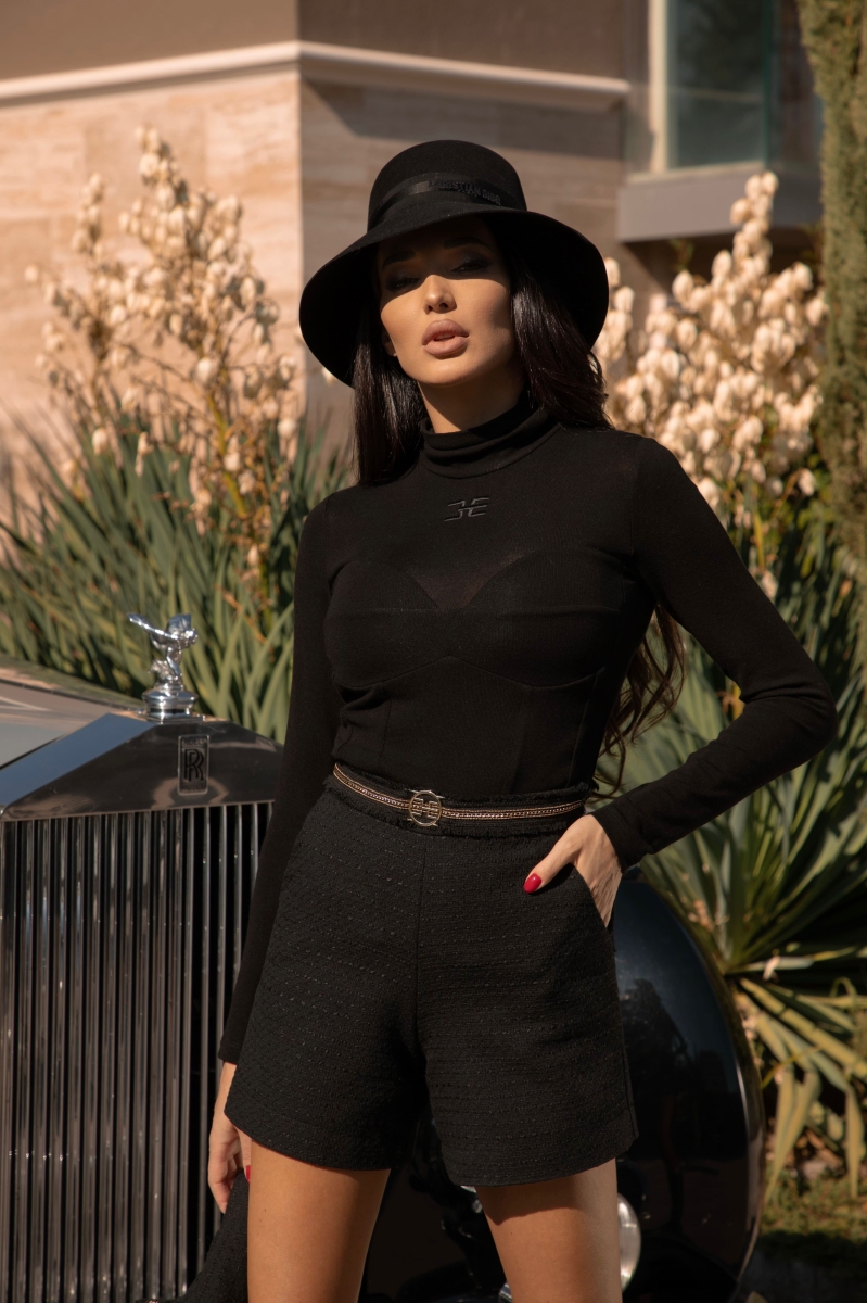 Поло в черно "ICON"