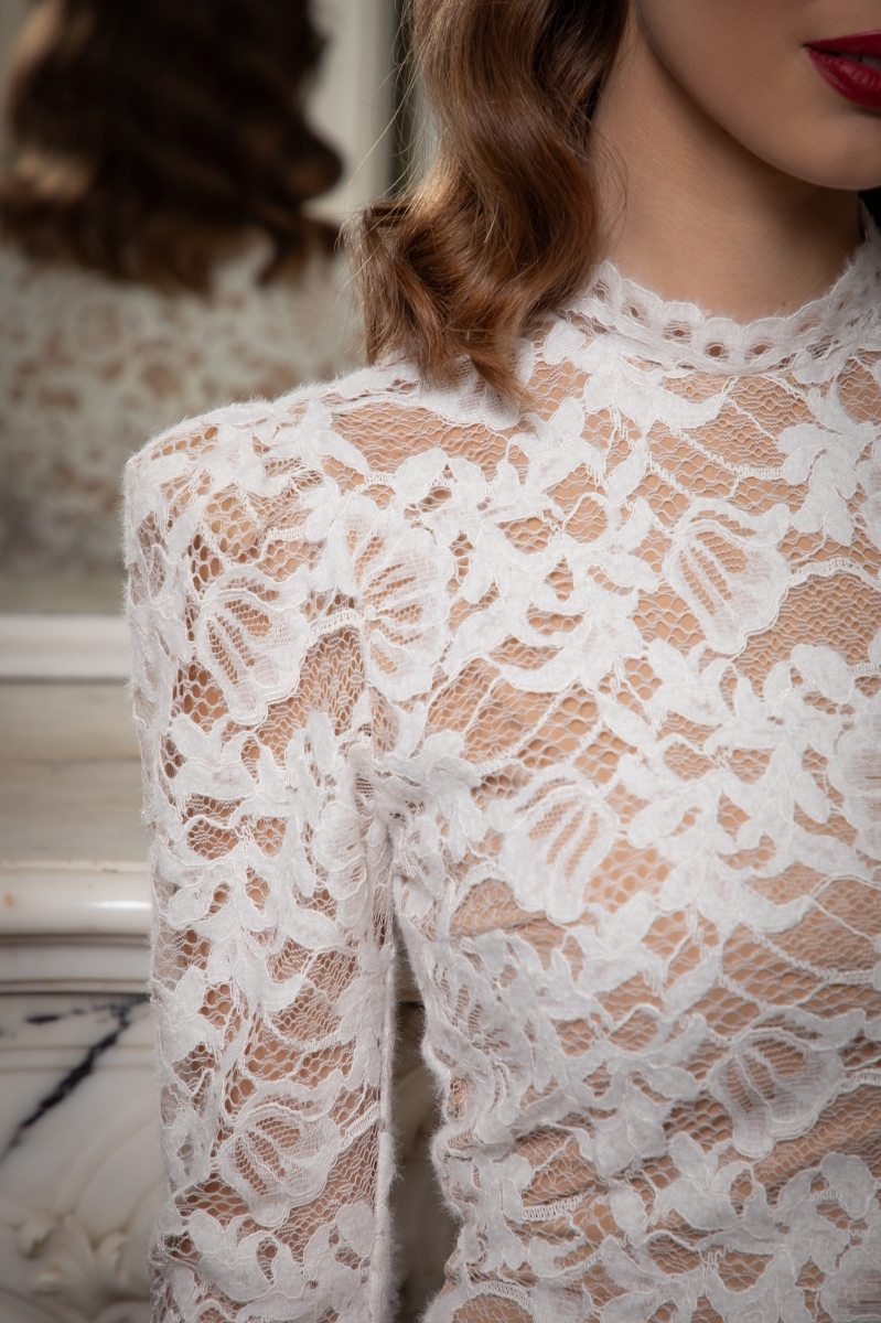 Рокля от дантела "COUTURE"